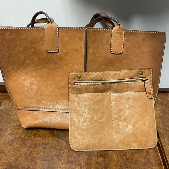 Frye The Lucy Leather Handbag - Picture 7 of 8